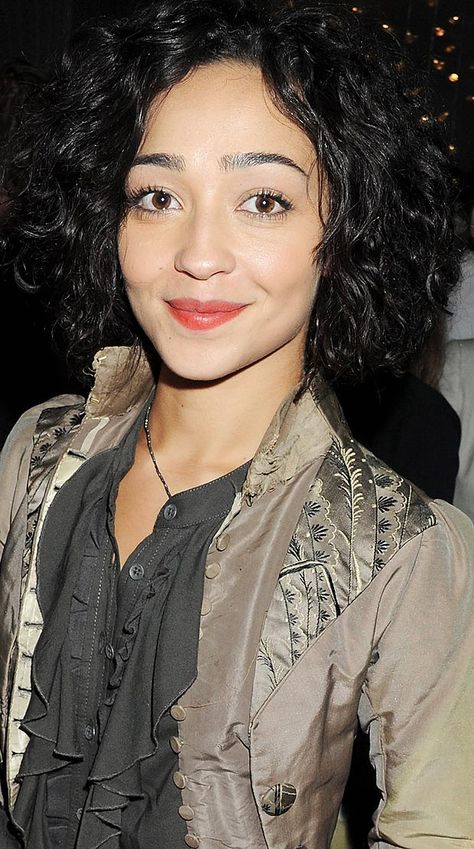 Esme Cullen, Ruth Negga, Gabriel Byrne, Samuel L Jackson, Famous Girls, Favorite Hairstyles, My Heritage, Female Images, Beautiful Black Women