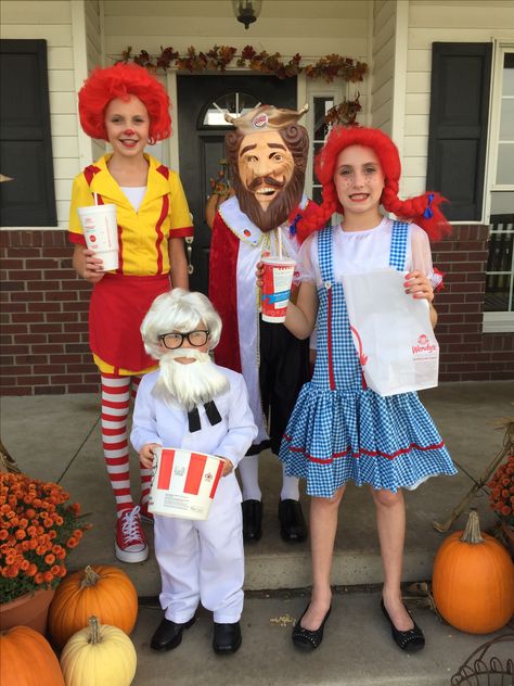 Fast food mascot family costumes Fast Food Family Costume, Food Mascot Costumes, Cereal Mascot Halloween Costumes, Fast Food Characters Costumes, Cereal Mascot Costumes, Family Halloween Costumes 5 People, Fast Food Halloween Costumes, Fast Food Costumes, Mcdonalds Outfit