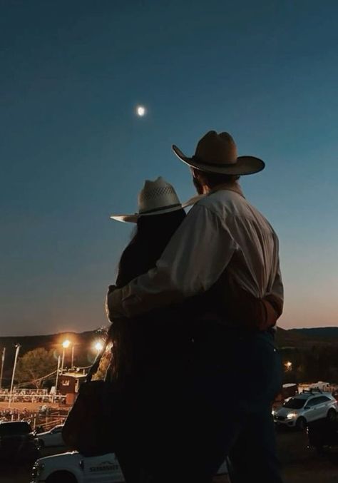 Cowboy Bf Aesthetic, Country Vision Board, Cowboy Boyfriend Aesthetic, Dating A Cowboy, Country Romance Aesthetic, Rodeo Boyfriend, Country Boyfriend Aesthetic, Western Relationship, Cowboy Couple Aesthetic