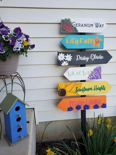 Garden Signs Diy, Garden Escape, Wedding Directions, Hanging Herb Garden, Window Plants, Garden Shelves, Garden Walkway, Garden Makeover, Indoor Herb Garden