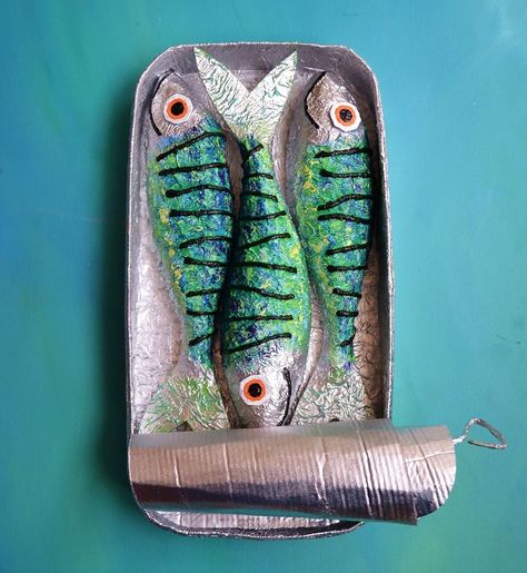 Paper Mache Food Sculpture, Paper Mache Food, Cardboard Creatures, Food Textiles, Cardboard Creations, Paper Mache Projects, Food Sculpture, Cardboard Sculpture, Paper Mache Art