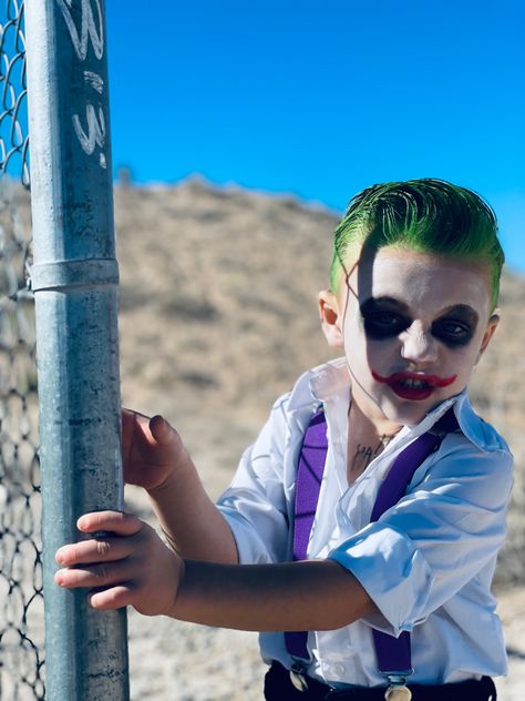 Diy Joker Costume Kids, Toddler Joker Costume, Joker Toddler Costume, Kids Joker Costume, Diy Joker Costume, Baby Joker, Kid Costumes, Der Joker, Joker Costume