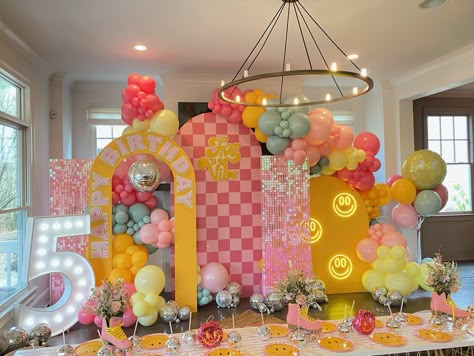 Preppy Themed Birthday Party, 10 Yr Birthday Party Ideas, 9th Birthday Party, Hippie Birthday Party, Combined Birthday Parties, 70s Theme Party, Groovy Birthday, Hippie Birthday, 5th Birthday Party Ideas