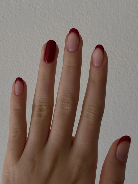 Semi Gel Nails, Nails Vino Tinto, Uñas Aesthetic 2022, Nails Color Vino, Nails Vino, Nails Rojas Cortas, Semi Nails, Uñas Aesthetic, 2022 Nails