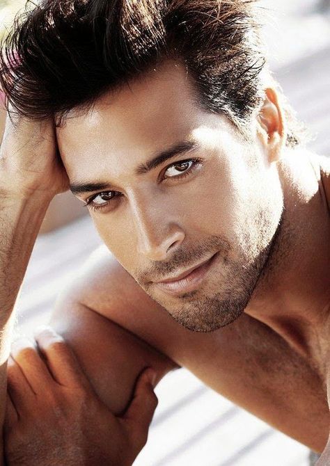 Pedro Soltz, Beto Malfacini, Wow Photo, Black Dagger Brotherhood, Male Faces, Hello Handsome, Head Shots, Attractive Guys, Interesting Faces