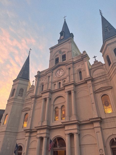 the beautiful st. louis cathedral at sunset. we strolled around the streets at dusk while waiting for our tour. the energy at night is actually pretty peaceful. we explored jackson square, new orleans city park, the st. louis cathedral, bourbon street, the french quarter, the garden district. new orleans was gorgeous and we had fantastic weather. #travel #cathedral #bucketlist #usatravel New Orleans Park, New Orleans Cathedral, New Orleans Jackson Square, Saint Louis Cathedral New Orleans, New Orleans Graveyard Aesthetic, Jackson Square New Orleans, Garden District New Orleans, St Louis Cathedral New Orleans, New Orleans Architecture Garden District