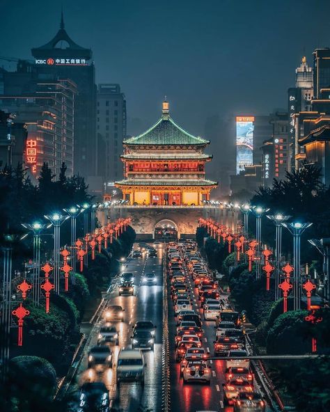 XIAN -西安, one of the most beautiful city in China for it’s night view... #amigosdeChina . . . . Author? Xian China Aesthetic, Taiwan Street Photography, Chinese City Aesthetic, China City Aesthetic, China City Night, Beijing China Aesthetic, Aesthetic China, China Cities, China Vacation