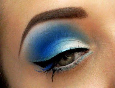 http://grzee.blogspot.com.es/2011/08/blue-lagoon.html Extreme Make-up, Alice In Wonderland Makeup, Water Elemental, Wonderland Makeup, Drag Make-up, Skin Nails, Stage Makeup, Blue Eyeshadow, Olivia Wilde