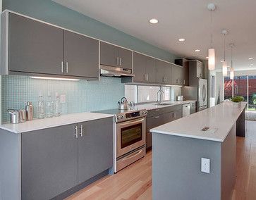 Kitchen gray and aqua, white countertop Grey And Aqua Kitchen, Gray Wood Kitchen, Gray Cabinets Kitchen, Aqua Wall, Aqua Inspiration, Kitchen Gray, Aqua Kitchen, Aqua Walls, Modern Cabinet Hardware