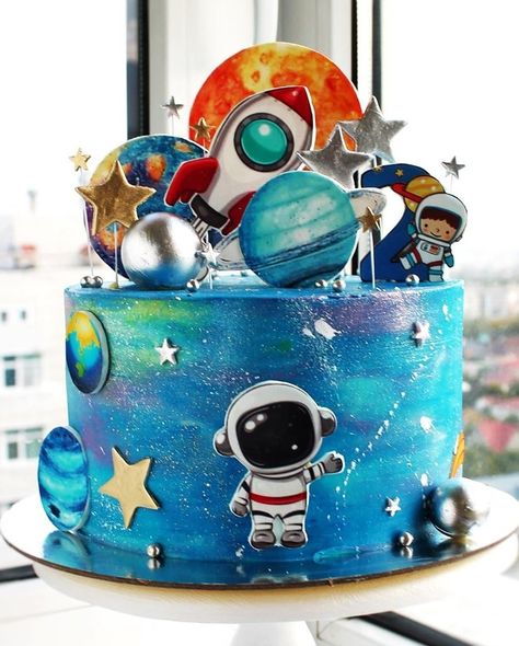 Astronaut Theme, Rocket Cake, Planet Party, Planet Cake, Galaxy Cake, Astronaut Party, Boys 1st Birthday Party Ideas, Astronaut Birthday, Space Theme Party