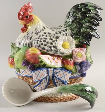 Easter Tables, Rooster Collectibles, Disney Precious Moments, Chicken Boxes, Hens On Nest, Rooster Decor, Porcelain Dish, Pet Urns, Shabby Chic Kitchen