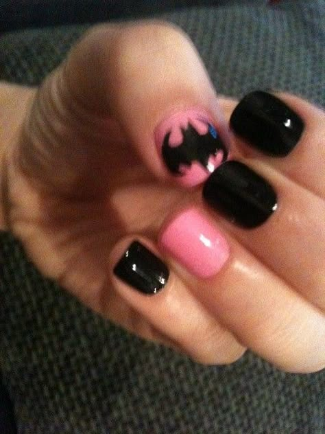 Batman nails! For Caroline Batman Nails, Batman Symbol, Get Nails, I Love Nails, Nails And Makeup, Fancy Nails, Manicure E Pedicure, Love Nails, Mani Pedi