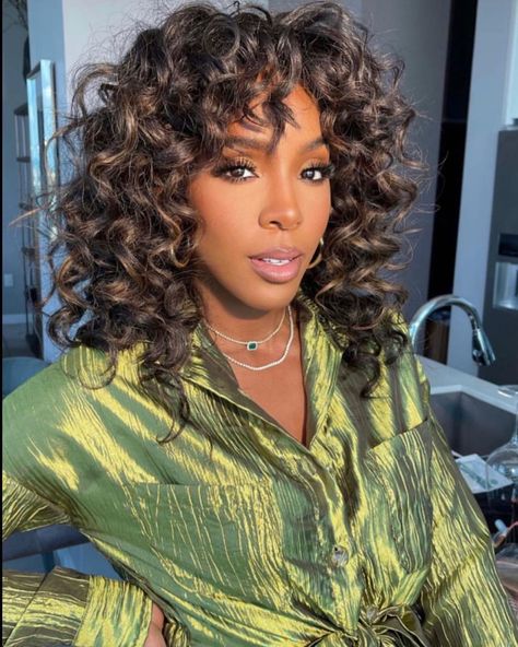 Kelly Rowland Makeup, Celebrity Makeup Tutorials, Celebrity Wedding Makeup, Brown Girls Makeup, Celebrity Makeup Looks, Kelly Rowland, Hair Creations, Beauty Hair Makeup, Celebrity Makeup Artist