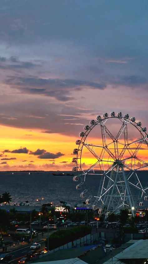 Sunset In Manila, Manila Aesthetic Night, Phillipines Travel, Sky Clouds Aesthetic, Sm Megamall, Philippines Cities, Mall Of Asia, Sunset Horizon, Sm Mall Of Asia