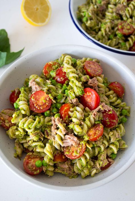 Healthy Lunch Ideas No Cook, Tuna Pesto Pasta Recipes, Pesto Pasta Aesthetic, Tuna Pasta Recipes, Tuna Meals, Pesto Tuna, Healthy Pregnancy Meals, Tuna Pesto Pasta, Ovulation Phase