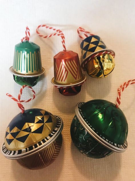 Nespresso Pod Craft Ideas, Nespresso Pod Crafts, Nespresso Pods Crafts, Nespresso Capsules Art, Nespresso Christmas, K Cup Crafts, Coffee Pods Crafts, Nespresso Diy, Nespresso Crafts