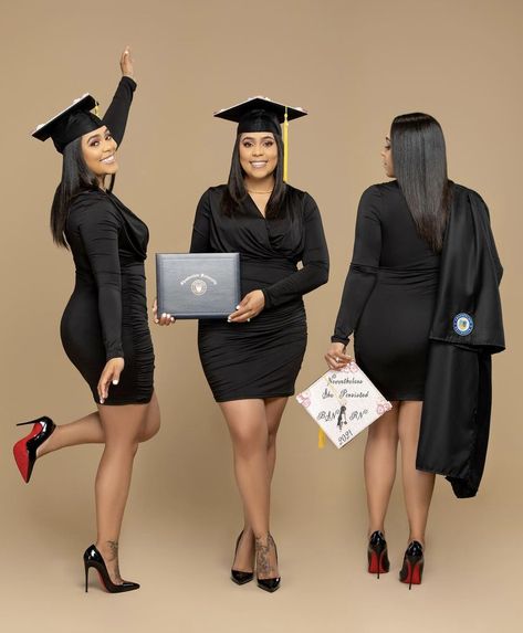 Matriculation Outfit Ideas University, Photoshoot For Graduation, Black Dress For Graduation Ceremony, Business Degree Photoshoot, Psychology Degree Photoshoot, All Black Graduation Outfit, Convocation Shoot Ideas, Graduate Degree Photo Shoot, Lvn Graduation Photos