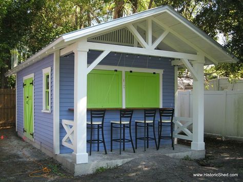 Custom shed / snack bar with a porch and bright green shutters. Backyard Bar Shed, Party Shed, Livable Sheds, Bar En Plein Air, Pool Shed, Bar Shed, Snack Shack, Custom Sheds, Bar Exterior