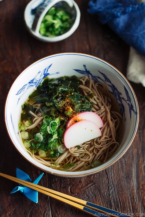 Toshikoshi Soba noodle Soup recipe from JustOneCookbook.com  Cross over into the New Year with a piping hot bowl of soba noodle soup – a tradition called Toshikoshi Soba.  It’s a simple Japanese noodle dish to melt away the hardship of the past year and welcome the journey ahead. Ramen Photoshoot, Toshikoshi Soba, Soba Noodle Soup, Japanese Rice Dishes, Midnight Diner, Soba Recipe, Bday Food, Soba Noodles Soup, Japanese Noodle Dish