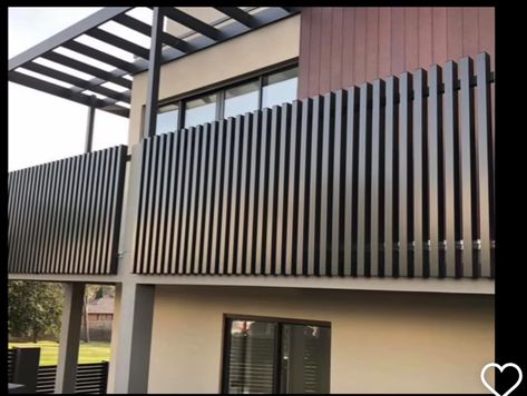 Terrace Stairs Outdoor Metal, Modern Balustrade Exterior, Balustrade Ideas Outdoor Balconies, Balcony Fence Ideas Railings, Railing Design Outdoor, Steel Railing Design Balconies, Balcony Railing Ideas, Balcony Screen, Exterior Balcony