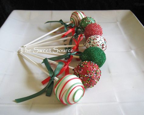 Christmas Cake Pops - For all your Christmas cake pop decorating supplies, please visit http://www.craftcompany.co.uk/occasions/christmas/christmas-cake-pops.html Holiday Cake Pop, Cake Pop Designs, Cake Pop Decorating, Christmas Cake Pops, Cake Pop Recipe, Xmas Cake, Christmas Sweets, Christmas Party Favors, Christmas Cupcakes