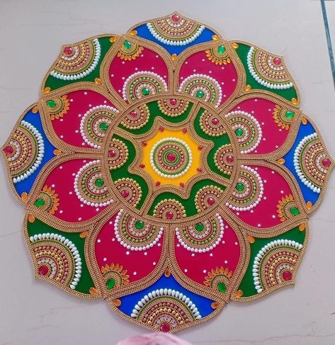 New design Acrylic Rangoli Designs, Designs For Rangoli, Designer Rangoli, Traditional Rangoli, Kundan Rangoli, Diwali Ideas, Acrylic Rangoli, Kundan Work, Rangoli Art