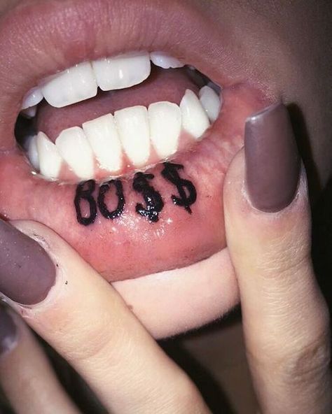 Mini Tattoos Men, Mini Tattoos Simple, Unique Mini Tattoos, Tatto Lips, Mini Tattoos With Meaning, Inner Lip Tattoo, Tattoos Simple, Tattoos Black, Finger Tattoo For Women