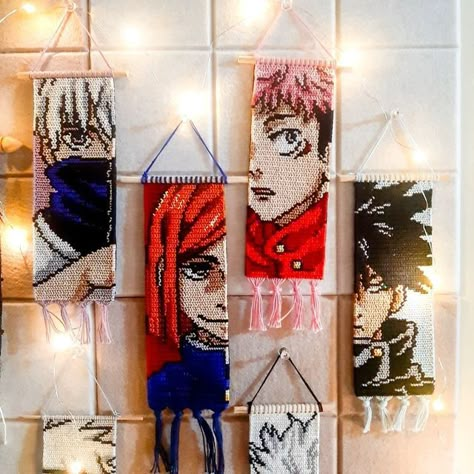 Jjk Crochet Tapestry, Crochet Anime Tapestry, Anime Tapestry Crochet Patterns, Anime Crochet Tapestry, Jjk Crochet, Crochet Boho Bag, Braided Bracelet Diy, Friendship Bracelet Patterns Easy, Simple Hand Embroidery Patterns