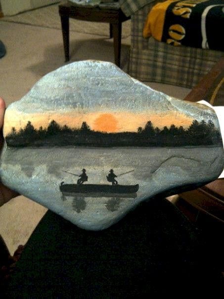 Fishing buddies painted rock Decorated Pebbles, Caillou Roche, Art Pierre, Rock And Pebbles, Painted Rocks Diy, Rock Painting Patterns, Paint Rock, Pet Rocks, Rock Painting Designs