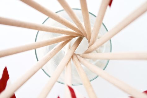 Easy Patriotic Centerpiece with Flags and a Vase via @PagingSupermom Center Piece Ideas, Patriotic Centerpieces, Patriotic Decorations, Super Mom, July 4th, Usa Flag, Flag, Hair Accessories, Vase