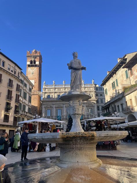 Italy Verona Aesthetic, Verona Italy Photography, Verona Italy Aesthetic, Italian Fountain, Fountain Statue, Italy Verona, Italy Tourism, Verona Italy, Living In Europe