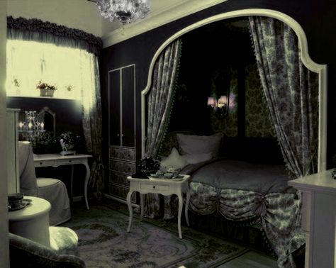 Diy Ideas Bedroom, Goth Bedroom Ideas, Gothic Bedroom Ideas, Gothic Decor Bedroom, Goth Bedroom, Gothic Room, Gothic Bedroom, Victorian Parlor, Victorian Bedroom