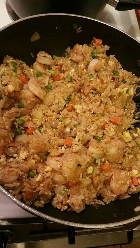 Fried Rice Aesthetic, Cooked Chicken Recipes, Better Than Takeout, Shrimp Fried Rice, Food Babe, Food Therapy, Healthy Food Motivation, Food Recepie, Food Goals