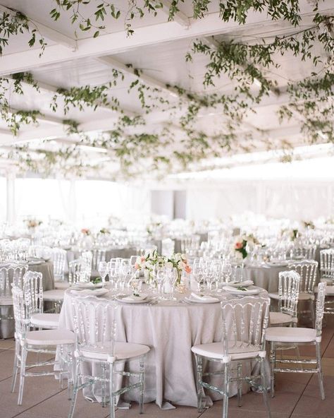 Decorate Wedding, Clear Chairs, Ghost Chairs, Rooftop Wedding, Wedding Tent, Black White Wedding, Outdoor Wedding Decorations, Rustic Theme, White Table Cloth