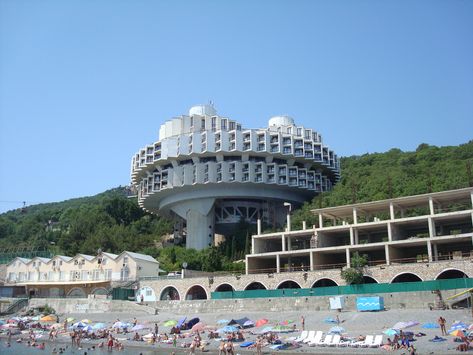 The Strange Beauty of Soviet Sanatoria Avant Garde Architecture, Post Modernism, Brutalism Architecture, Health Spa, Spaceship Design, Brutalist Architecture, Saltwater Pool, Futuristic City, Luz Natural