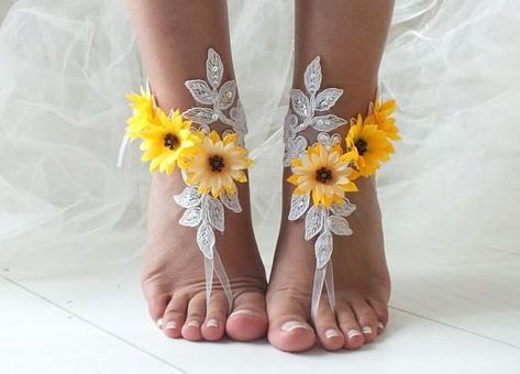 Crop Crochet Top, Bridesmaid Gifts Beach, Bridesmaid Sandals, Lace Barefoot Sandals, Sunflower Wedding Decorations, Barefoot Sandals Wedding, Rustic Sunflower Wedding, Wedding Flowers Sunflowers, Beach Wedding Sandals