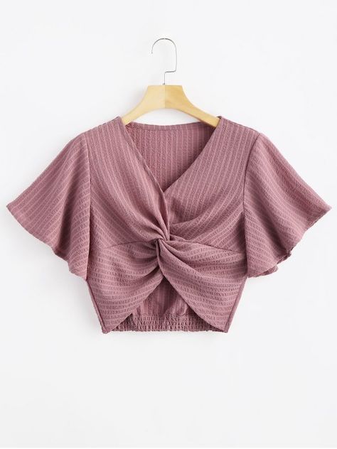 Striped Twisted Butterfly Sleeve Crop Top - TULIP PINK M Cocktail Party Fashion, Fancy Tops, Fashion Tops Blouse, Trendy Fashion Tops, Butterfly Sleeve, Cute Blouses, Crop Top Outfits, Butterfly Sleeves, Fashion Hacks Clothes