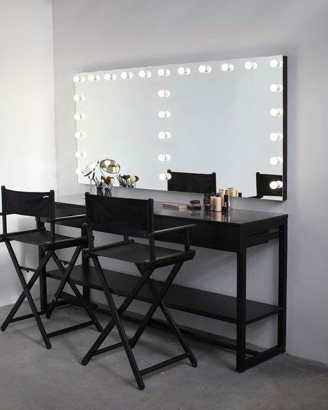 Make Up Studio Interior, Makeup Studio Design, Makeup Studio Ideas, Makeup Room Design, Makeup Studio Decor, Esthetician Room Decor, Salon Suites Decor, Beauty Room Decor, Beauty Room Design