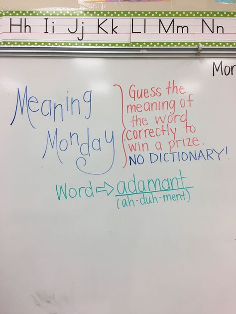 Bellwork Ideas Middle School, White Board Prompts, Morning Meeting Ideas, Morning Questions, Whiteboard Activities, Whiteboard Prompts, Whiteboard Questions, Whiteboard Messages, Morning Board