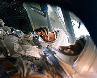 Gus Grissom, Apollo Space Program, Project Mercury, Nasa History, Apollo 1, Apollo Program, Nasa Photos, Nasa Apollo, Apollo Missions