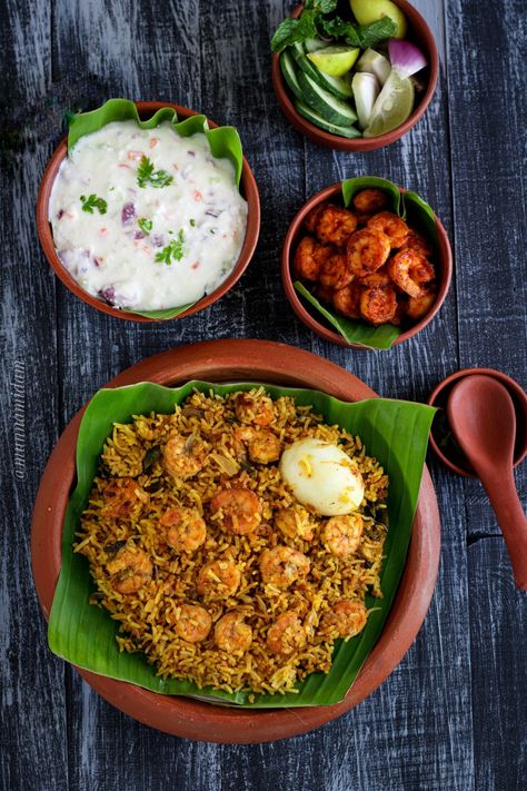 South Indian style prawns biriyani. Prawn Fried Rice, Indian Food Photography, Organic Smoothies, South Indian Style, I Want Food, Recipes Appetizers And Snacks, South Indian Food, Fried Rice Recipe, Lunch Menu