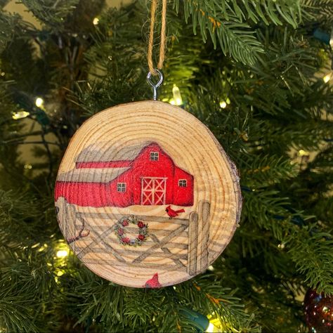 *One Single Wood Slice Ornament *Size Varies 3.5" - 4" *Lightweight, Will Not Weigh Down The Tree Branch *Makes A Great Keepsake, Christmas Gift Or Secret Santa Gift * Shatterproof This Large Wood Slice Ornament Is A Beautiful Accent To Your Christmas Tree! It Is Hand Crafted Using A Decoupage Method A Paper Napkin, And Sealed With A Semi-Gloss Varnish. The Natural Wood Gives It A Classic Look For The Modern Farmhouse, Traditional, Cottage, Bohemian, Rustic Style Tree. Christmas Tree With Wooden Ornaments, Wood Ornaments Painted, Painted Christmas Wood Slices, Wood Cookie Christmas Ornaments, Paint Wood Ornaments, Log Slice Crafts, Wood Slice Art Christmas, Wood Slice Ornament Painted, Ornaments To Paint