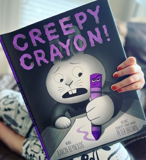 CREEPY CRAYON! (AARON REYNOLDS) Creepy Crayon, Crayon Activities, Crayon Book, Rabbit Halloween, Crayon Gifts, Crayon Crafts, Purple Crayon, Cover Picture, Muppet Babies