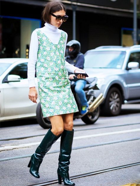 Shirt Under Dress, Street Style 2016, Good Color Combinations, Neue Outfits, Street Style Trends, Street Look, Under Dress, Fashion People, Street Chic