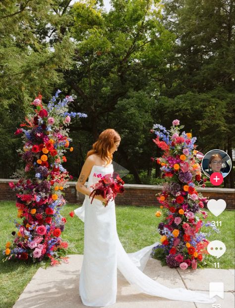 Deconstructed Arch, Bright Wedding Colors, Colorful Wedding Flowers, Wedding Arbour, Boda Mexicana, Bright Wedding, Reception Flowers, Wedding Theme Colors, Garden Party Wedding