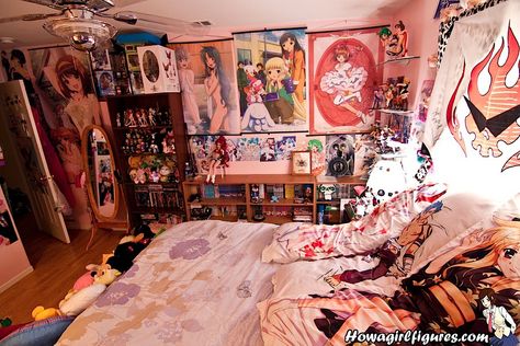 Kawaii Bedroom, Otaku Room, Aesthetic Room Ideas, Mad World, Funny Video Clips, Anime Expo, Messy Room, Anime Room, Girl Bedroom Designs