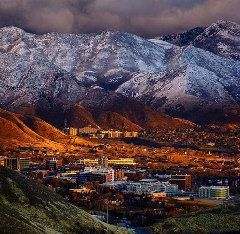 Beautiful sunset on University of Utah Campus in Salt Lake City, UT University Of Utah, Salt Lake City Utah, Road Trip Usa, Beautiful Scenery, Oh The Places Youll Go, Park City, Lake City, Salt Lake City, Best Hotels