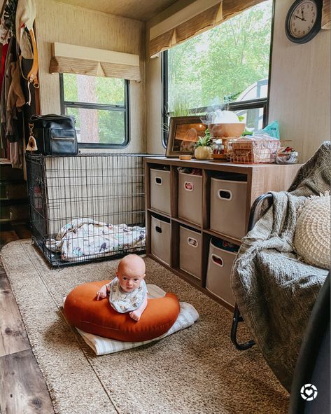 Rv Nursery Storage, Camper Crib Ideas, Camper Nursery Ideas, Camper Living With Kids, Crib In Camper, Rv Baby Nursery, Camper Living With Newborn, Trailer Living With Newborn, Rv Living With Baby