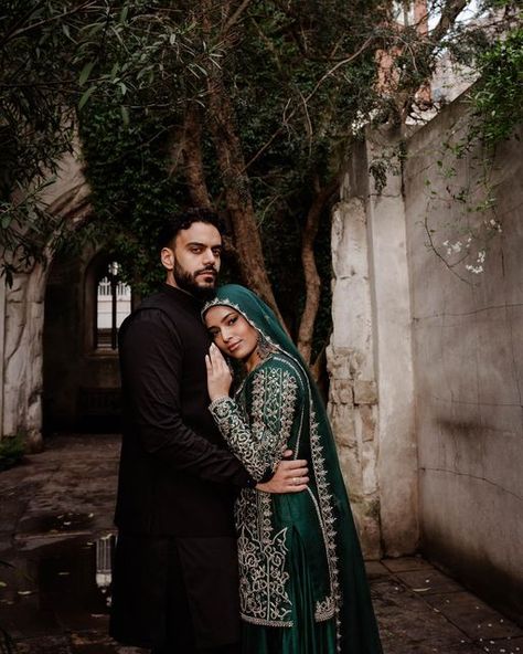 Emerald Green Nikkah Dress, Green Nikkah, White Nikkah Dress, Emerald Green Wedding Theme, Nikkah Outfit, The Colour Green, Dark Green Wedding, Bride Suit, Green Wedding Inspiration