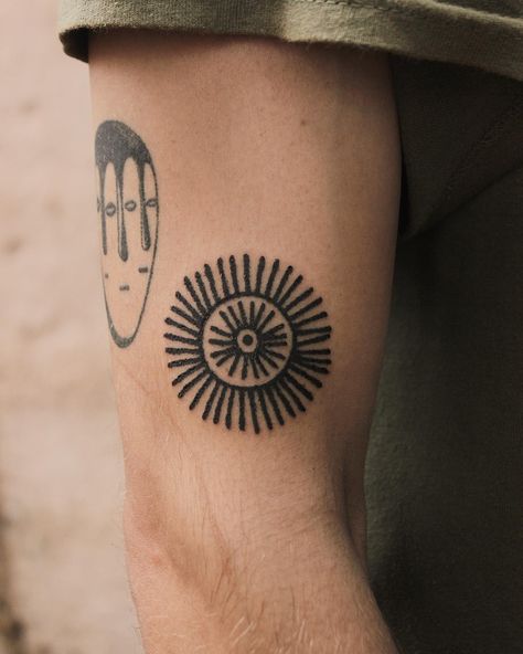 - CORRIE FOREMAN SHIRSAT - | Sun wheel Motif for Sam . . . This piece is painted on the front of the @redearthhouse wall, a place Sam and his partner Tara have spent… | Instagram Sun Tattoo Ideas, Sun Wheel, Quiet House, Vegetable Beds, Wheel Tattoo, Woodcut Tattoo, Pop Art Tattoos, Sun Tattoo Designs, Climbing Trees